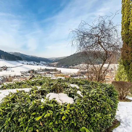 아파트 Juri5 In Mit Pool 바이에르스브론