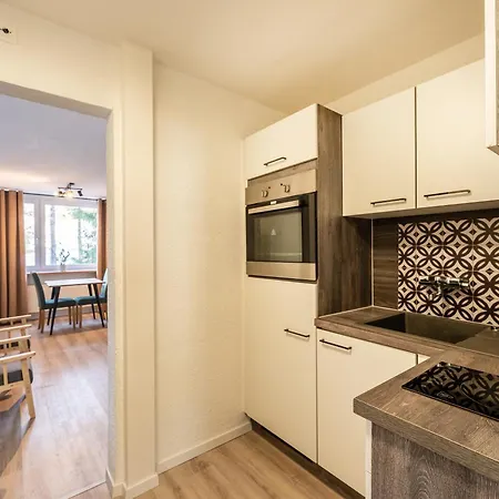 아파트 Juri5 In Mit Pool